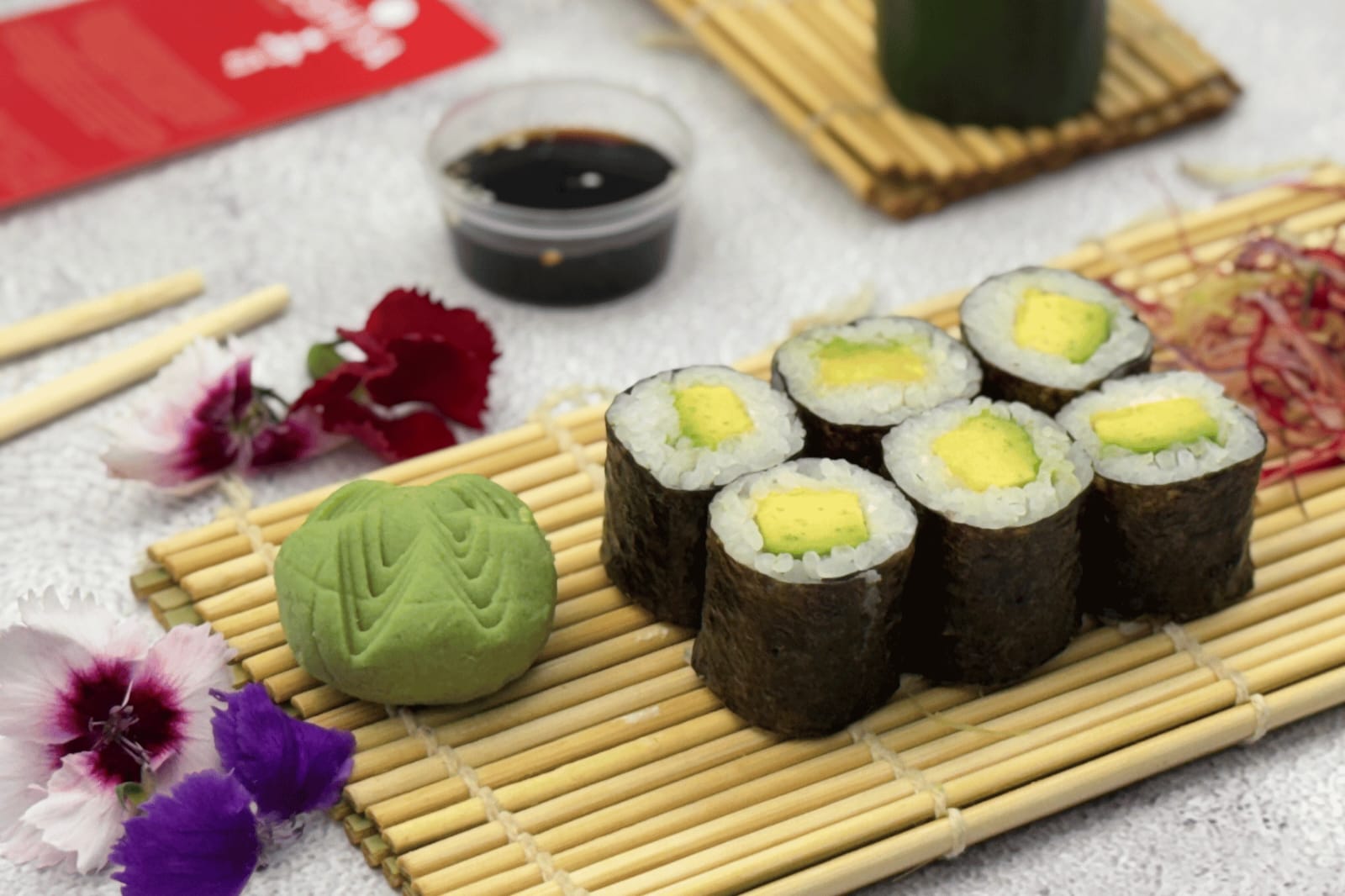 Maki de aguacate (6 uds.)